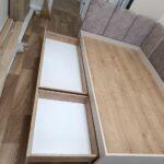 Сіре дитяче ліжко з шухлядами Сіре дитяче ліжко з шухлядами