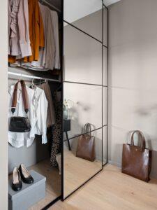 Шафа-купе в стилі лофт: практичність і характер в одному рішенні